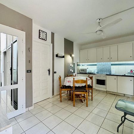 Quiet Apartment Chayofita Арона Екстериор снимка